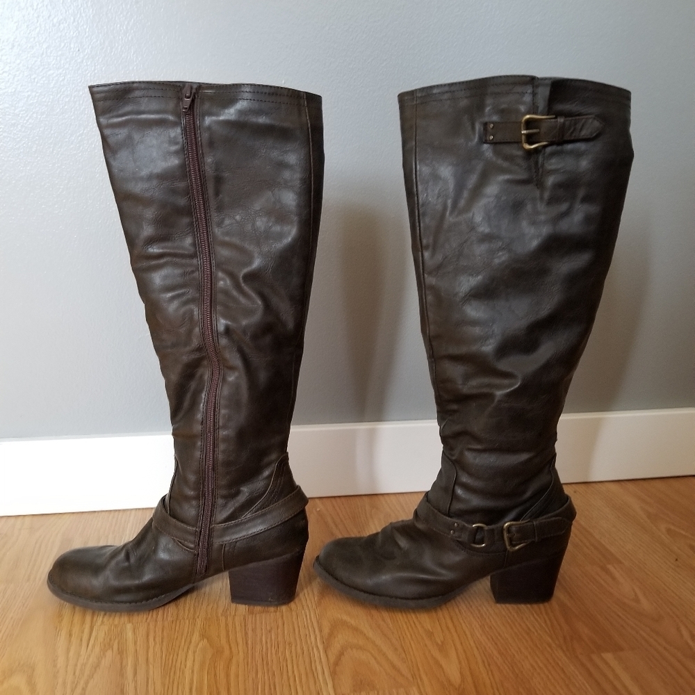 Brown boots